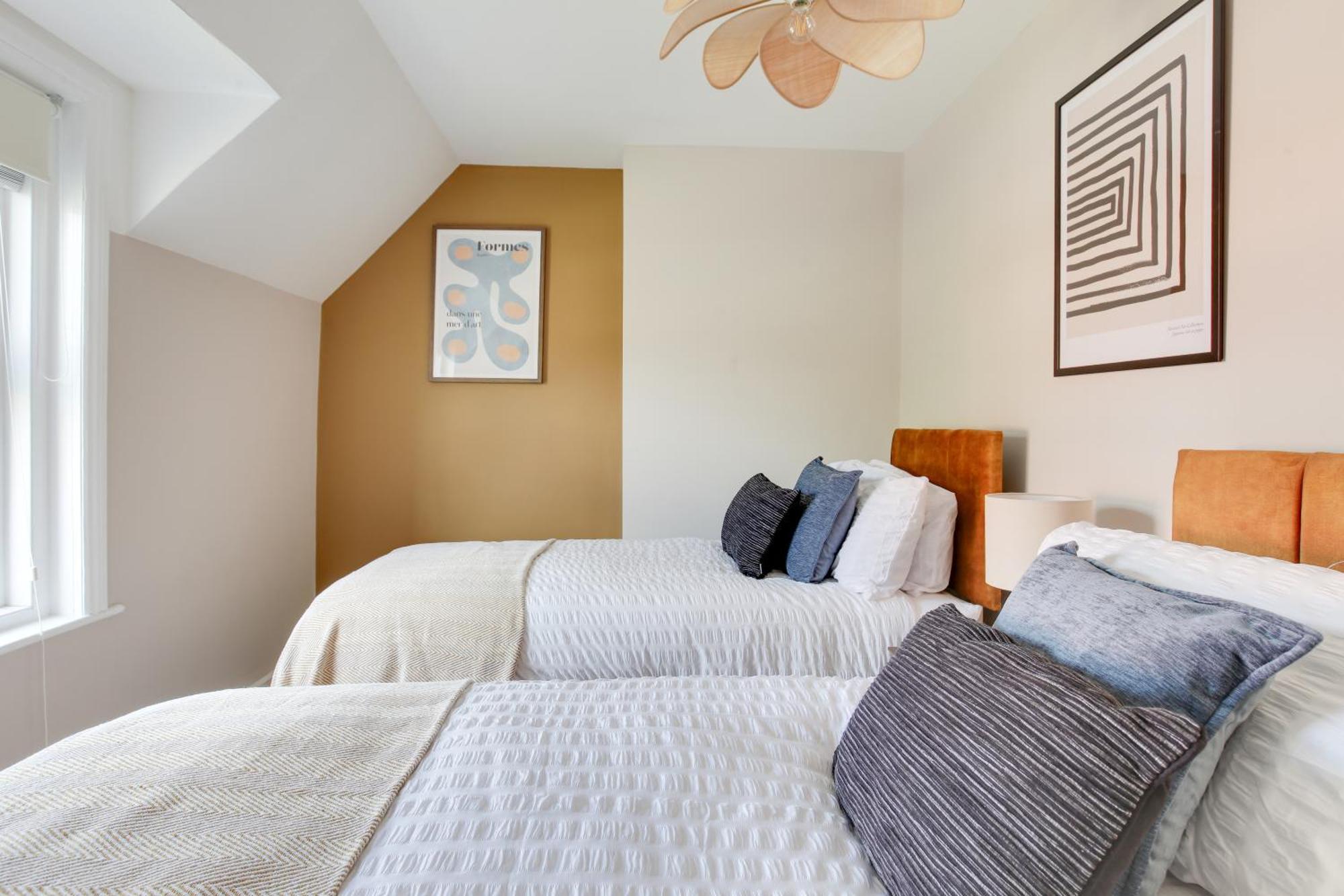 Cosy 3 Bedroom House With Free Parking And Wifi Colchester Exterior foto
