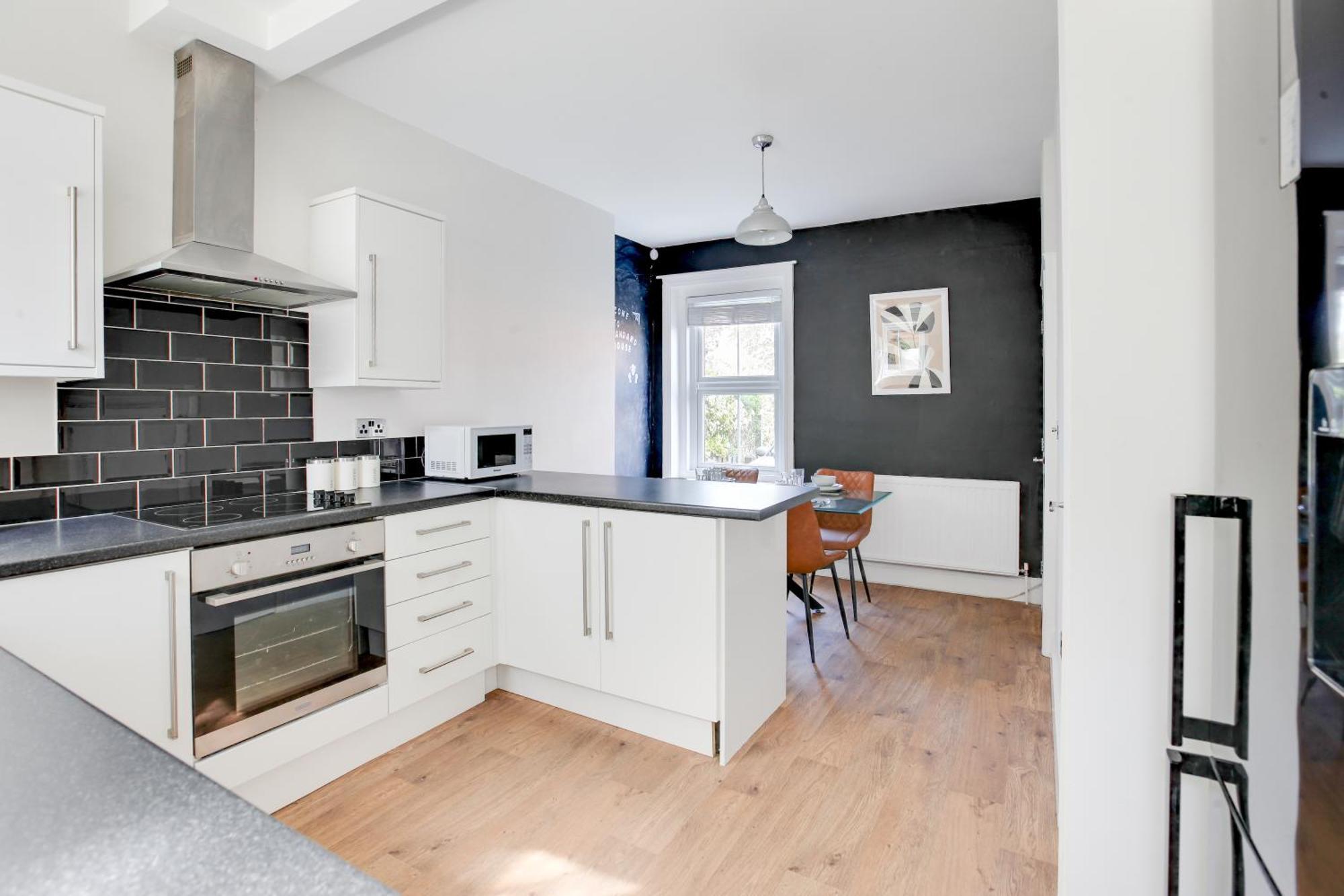 Cosy 3 Bedroom House With Free Parking And Wifi Colchester Exterior foto