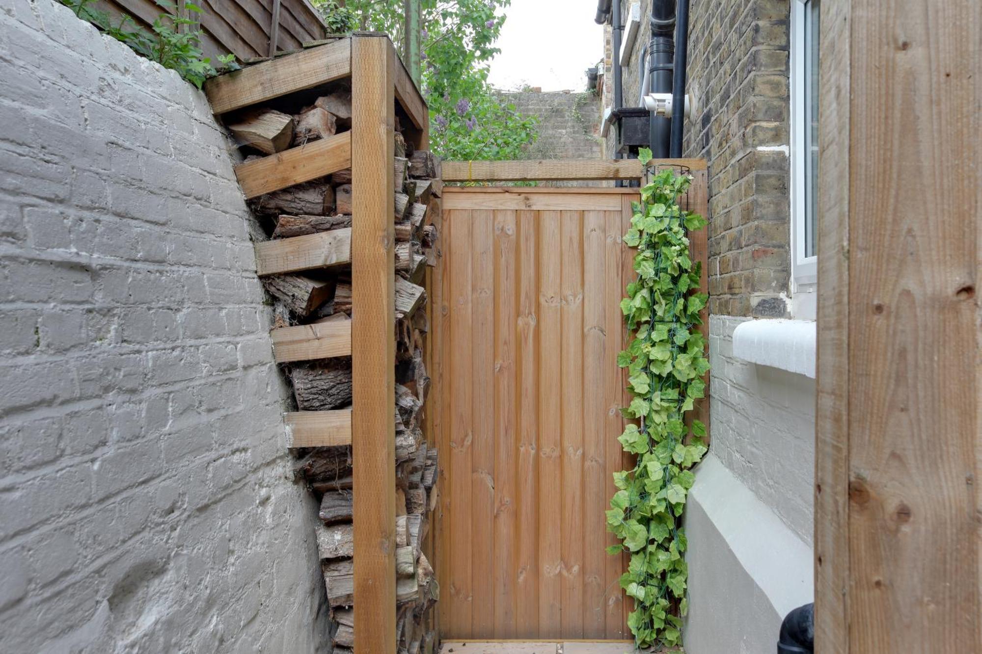 Cosy 3 Bedroom House With Free Parking And Wifi Colchester Exterior foto