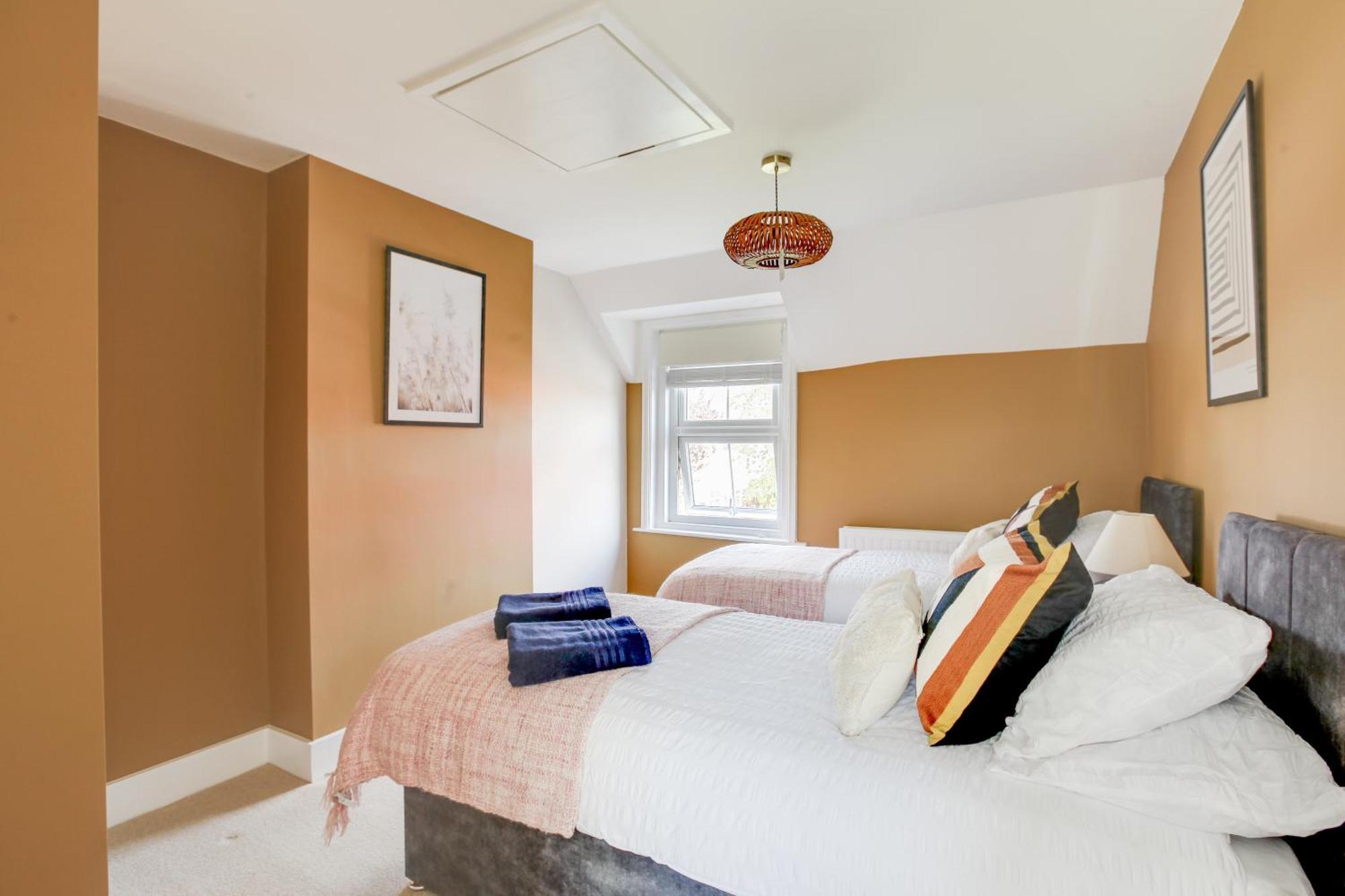 Cosy 3 Bedroom House With Free Parking And Wifi Colchester Exterior foto